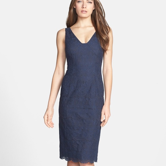 Tory Burch Dresses & Skirts - Tory Burch Cameron Scalloped Hem Lace Sheath Dress